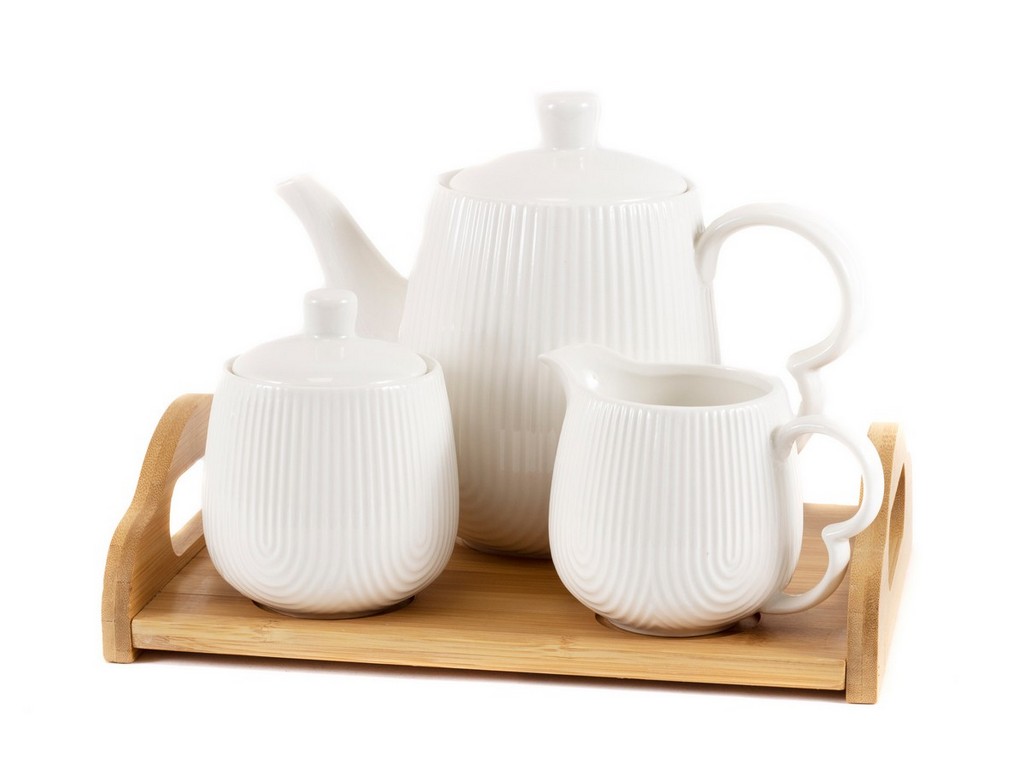 Набор посуды фарфоровый 3 пр. на бамбуковой подставке: чайник 900 мл, молочник 300 мл, сахарница с ложкой 350 мл (арт. 2630305, код 224388) Арт.103563