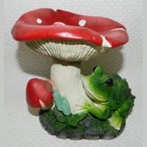 Статуэтка пластмассовая '' Лягушка под грибом '' 14, 5*12, 5*15, 5 см Арт.60015 - фото