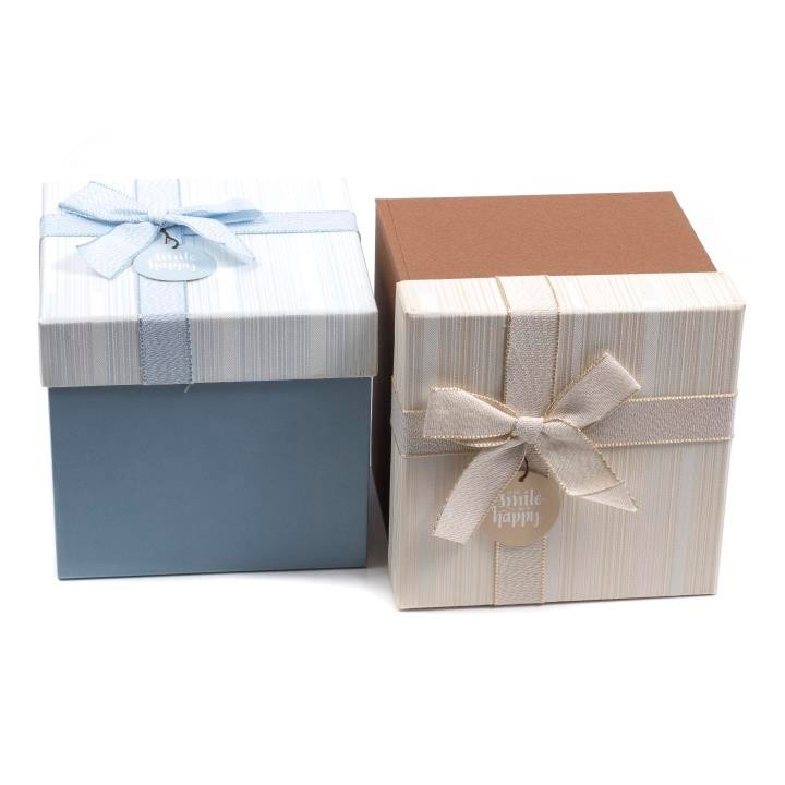 Коробка для подарка картонная 23*23*20 см (арт. Pk16055-1, код 222735) Арт.96911 - фото