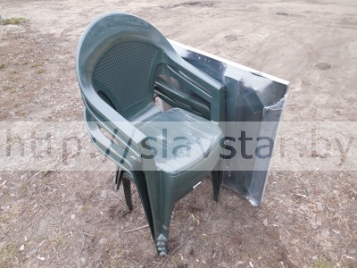 Комплект пластиковой мебели: стол пластиковый квадратный и кресло Барселона 4шт (зеленый)