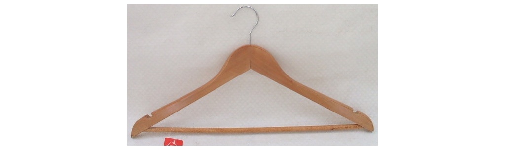 Вешалка для одежды  деревянная Арт. МП 1365